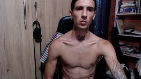 kyleer77 online show from June 11, 5:00 pm