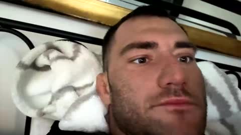 Snapshot of kylegotittt chatting on November 1, 12:31 pm Hotbody545 online show from November 1, 12:31 pm