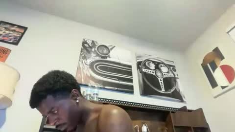 Kyle Kickstand online show from December 19, 4:42 am