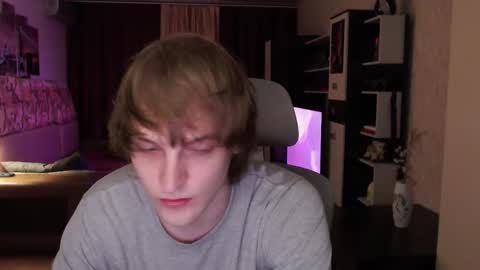 l1onkennedy online show from January 31, 7:34 pm