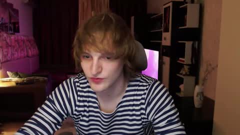 l1onkennedy online show from February 25, 8:43 pm