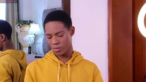 Leonardo  online show from February 25, 6:20 pm