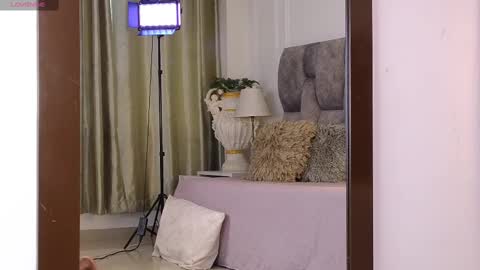 Leonardo  online show from February 24, 6:15 pm