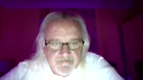 Snapshot of lamabama chatting on September 9, 10:41 pm lamabama online show from September 9, 10:41 pm