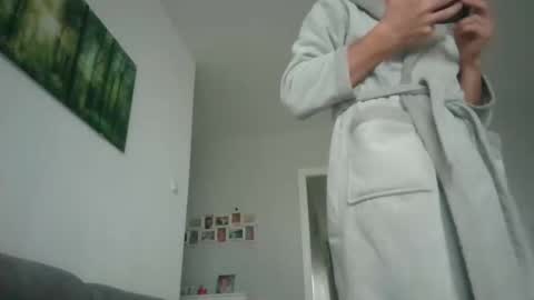 lambiants online show from December 14, 9:49 am