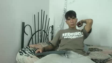 lana_robertt online show from April 14, 5:29 am