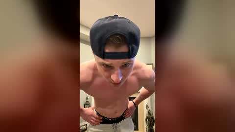 landonrax online show from June 16, 1:41 am