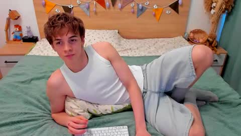 Fandi online show from February 18, 1:20 pm