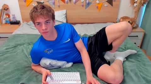 Fandi online show from February 21, 11:11 am