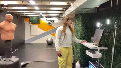 el cee online show from December 17, 3:14 am