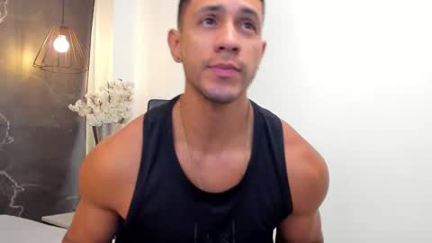 andrew online show from November 11, 1:38 pm