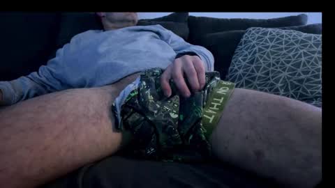 LarsHot online show from January 5, 6:00 pm