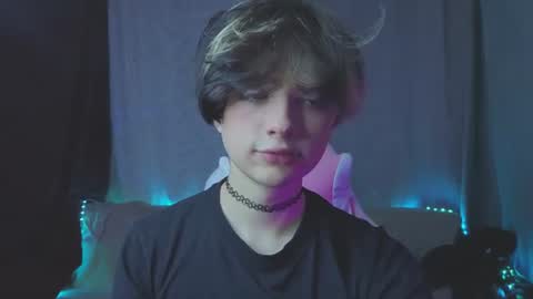 Em0 Slut online show from July 5, 7:10 pm