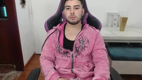 YOUR BABY online show from December 5, 9:11 pm