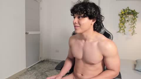 latin_beastx online show from June 13, 9:23 pm
