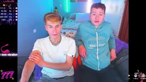 SANTI  AND JORDAN online show from January 31, 7:11 pm