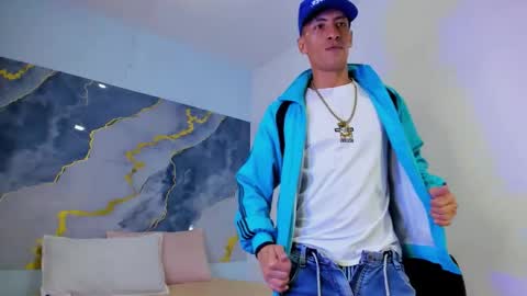 Snapshot of latin_crissex chatting on October 20, 12:31 pm crissex online show from October 20, 12:31 pm
