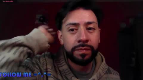 Aaron  I N D E P E N D E N T - M O D E L online show from March 9, 12:31 am