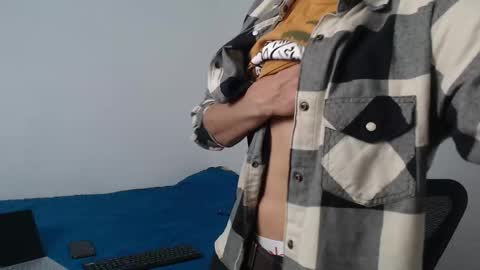 camilo online show from December 23, 1:18 am