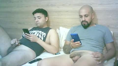 latingaycouple01 online show from March 20, 6:28 am