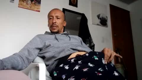 latinhardfucker1980 online show from December 31, 11:09 am