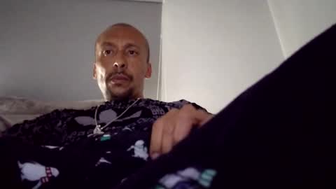 latinhardfucker1980 online show from December 27, 2:23 pm