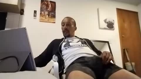 latinhardfucker1980 online show from January 21, 10:34 am