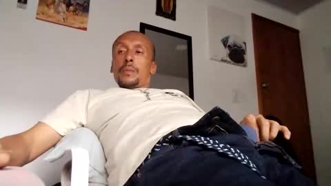 latinhardfucker1980 online show from December 28, 9:19 pm