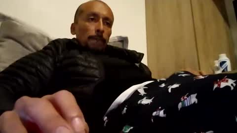 latinhardfuker1980 online show from February 4, 10:32 am