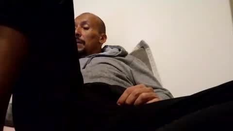 latinhardfuker1980 online show from February 8, 8:31 am