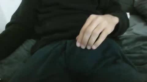 latinman7945 online show from January 7, 6:40 am