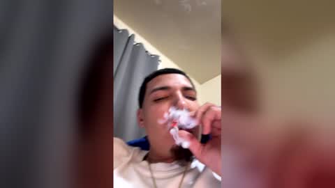 latinoprettycock online show from May 24, 2:17 am