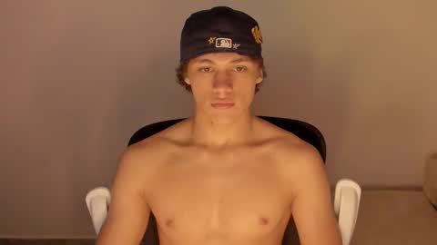 Laureent online show from December 21, 4:31 am