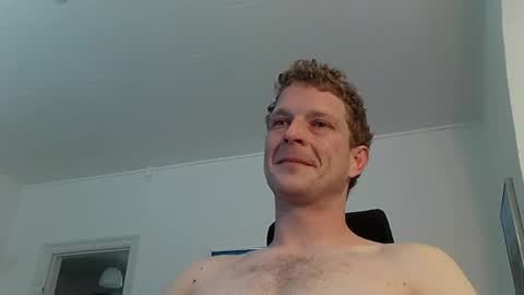 lboogie42 online show from May 19, 3:51 pm