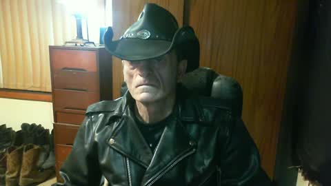 leathergreaser online show from July 2, 8:04 pm