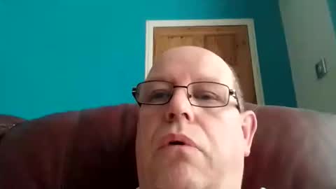 leatherpants68 online show from May 27, 2:58 pm