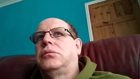 leatherpants68 online show from March 26, 12:20 pm