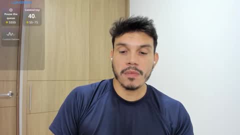 Snapshot of legolas_15 chatting on October 19, 5:01 am Alejandro online show from October 19, 5:01 am