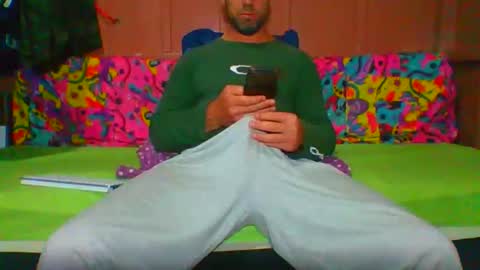 Snapshot of lemao77 chatting on October 20, 9:08 pm SEX MASTER online show from October 20, 9:08 pm