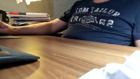 leo1982xxx online show from December 10, 12:23 am