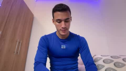 leo_delveyy online show from March 31, 2:57 am