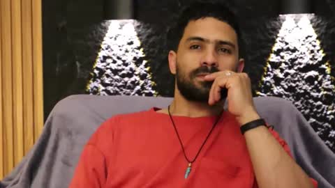 Leo  Diaz online show from February 18, 1:37 am