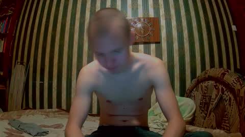 Snapshot of leo_timm chatting on September 22, 2:55 am leo_timm online show from September 22, 2:55 am