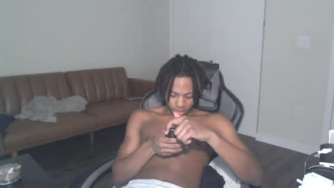 LeoMalonee online show from January 28, 11:50 pm