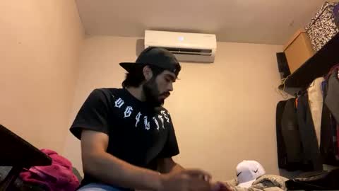 leon3lkingggggg online show from October 4, 3:11 am