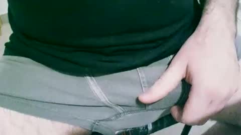 leon_pgorda online show from May 24, 1:44 am