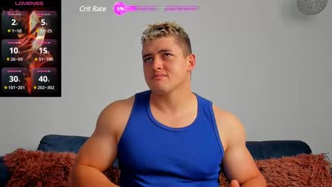 Snapshot of leon_ssmoron chatting on February 10, 12:39 pm Leon Smoron online show from February 10, 12:39 pm