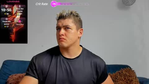 Snapshot of leon_ssmoron chatting on February 13, 12:00 pm Leon Smoron online show from February 13, 12:00 pm