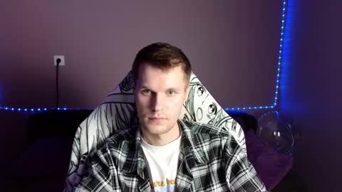 Leon online show from January 4, 12:49 pm