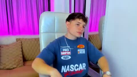 Leo  online show from November 4, 4:24 am